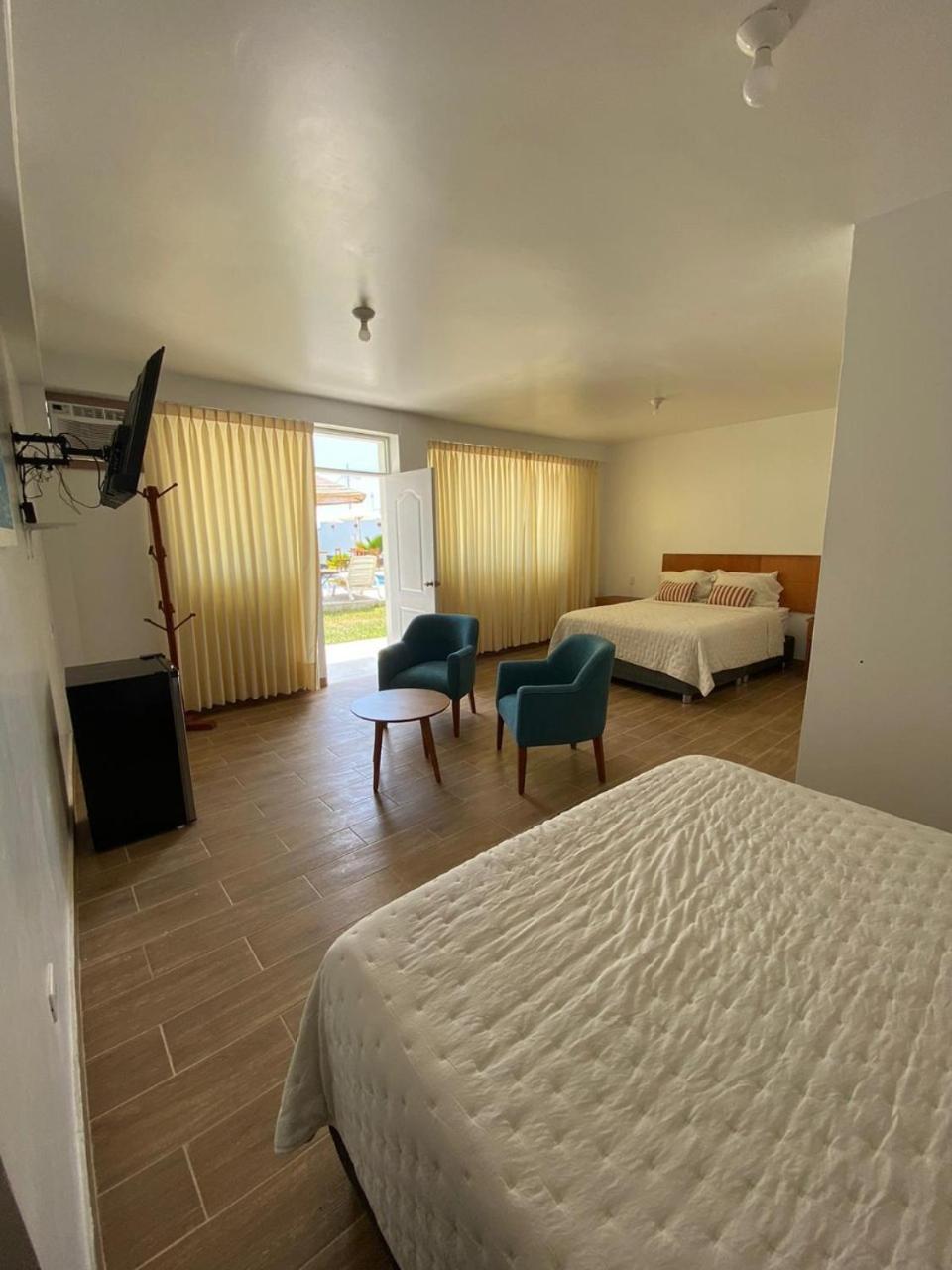 Prim Hotel Vichayito Buitenkant foto