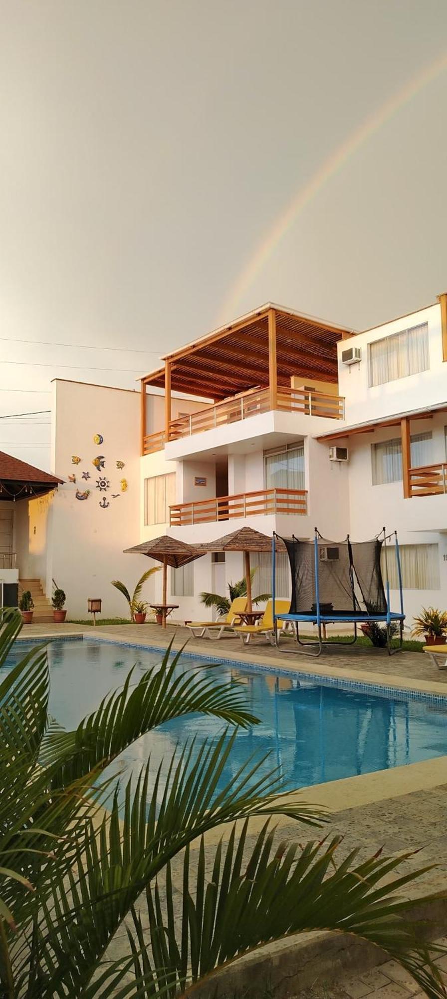 Prim Hotel Vichayito Buitenkant foto